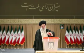 حضور رهبر معظم انقلاب در دور دوم انتخابات ریاست جمهوری
