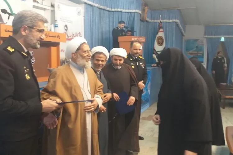 تجلیل از برگزیدگان دوره بصیرت نداجا در رشت