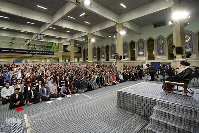 دیدار جمعی از دانشجویان و نمایندگان تشکل‌های دانشجویی با رهبر انقلاب