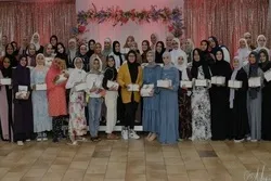 Chicagoer Muslimische Mädchen feiern, dass sie den Hidschab tragen