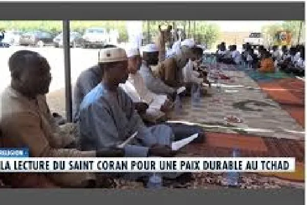 Une séance de la lecture du Coran pour la paix au Tchad