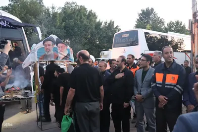 بدرقه کاروان اعزامی ملایری ها به آیین تشییع و وداع آقای شهید ایران