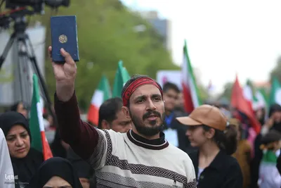 تجمع کودکان و نوجوانان در چهلمین روز شهادت دانش‌آموزان مینابی