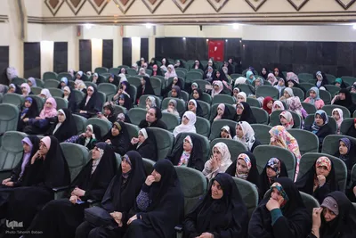 دورهمی دختران قرآنی در فرهنگسرای قرآن