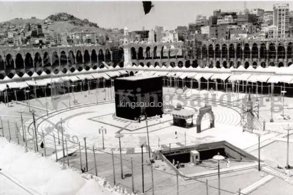 تصویری کمیاب از چاه زمزم در مسجدالحرام