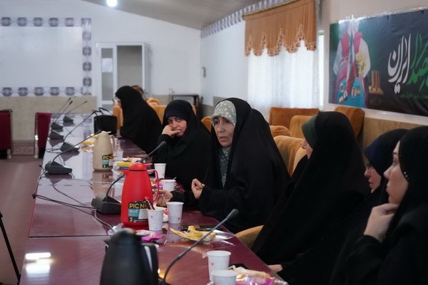 نشست فعالان قرآنی فرهنگیان مازندران برگزار شد