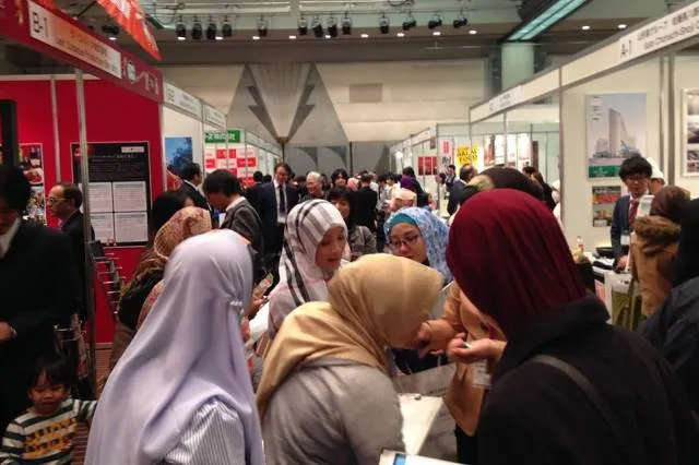 Pameran Mode dan Busana Muslim di Jepang