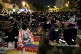 مراسم معنوی احیای شب قدر بیست و یکم ماه مبارک رمضان در میدان فلسطین