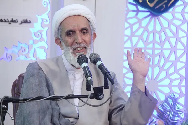 اولین گام پیشرفت انقلاب اسلامی در فقدان امکانات برداشته شد