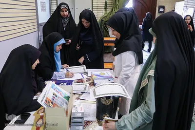 کتابت قرآن کریم در دانشگاه علوم پزشکی ایران 