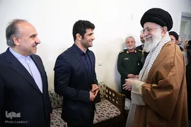 تجلیل رهبر انقلاب از پهلوان علیرضا کریمی