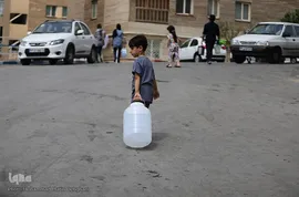 صف آب آشامیدنی در شهرستان همدان