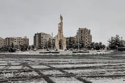 برف در خیابان‌های بیرجند