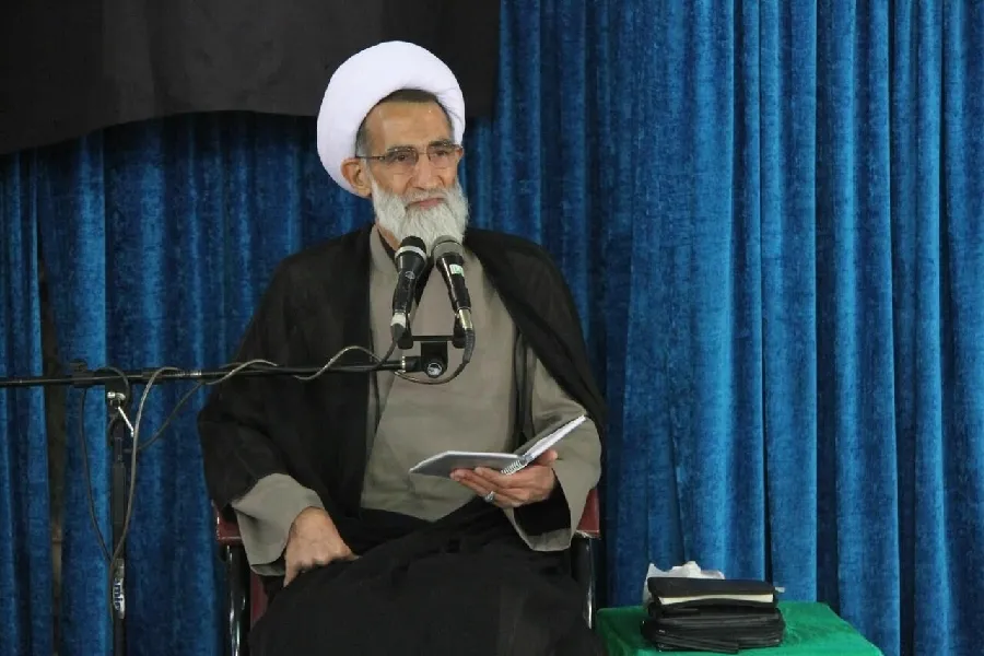تقید به ارزش‌های انقلاب از شاخص‌های انتخاب اصلح است