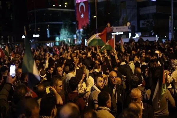 İsrailin Qəzzaya hücumları Türkiyədə etirazla qarşılanıb