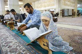 ترتیل خوانی قرآن کریم در حرم مطهر حضرت معصومه (س) قم 