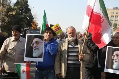 راهپیمایی شیرازی ها بر علیه اغتشاشگران