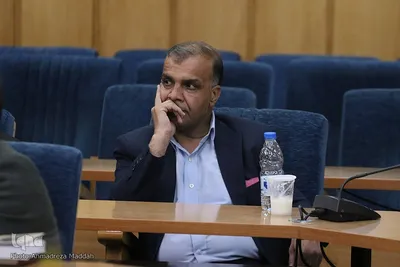 نشست نقد و بررسی کتاب «مرد راه» در شیراز‎‎