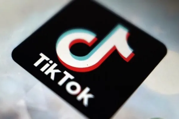 Tiktok, Momika'nın hesabını para kazanmaya kapattı