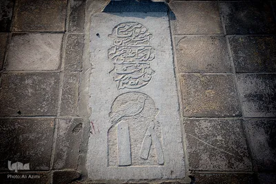 تخت فولاد؛ سرزمین نماد‌ها و نشانه‌ها
