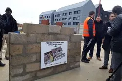 France : les fidèles à Gonesse attendent la nouvelle mosquée