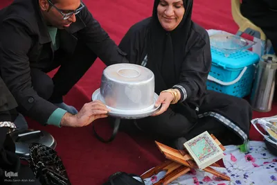 پخت و توزیع غذای فلسطینی مقلوبه