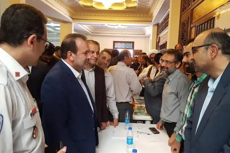 برپایی میز خدمت دانشگاه علوم پزشکی شیراز در طول هفته
