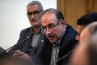 نشست مدیران رسانه‌های آذربایجان شرقی با الیاس حضرتی