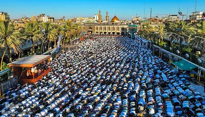 مراسم نماز عید قربان در جوار حرم امام حسین و برادرش عباس (ع)