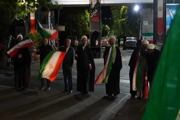اجتماع دانشگاهیان دانشگاه تبریز در حمایت از آرمان‌های انقلاب