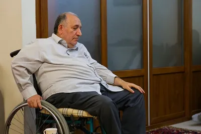 عیادت امام جمعه تبریز از جانبازان سرافراز دفاع مقدس