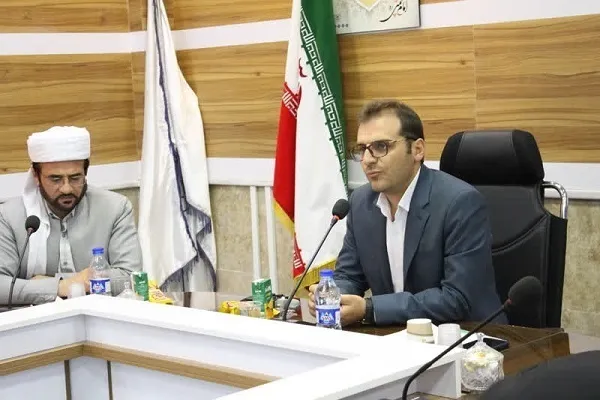 ائمه جماعت در مدارس به دانش‌آموزان فرصت صحبت کردن دهند