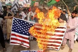 Manifestations au Pakistan et au Cachemire en condamnation de l'attaque américaine en Irak