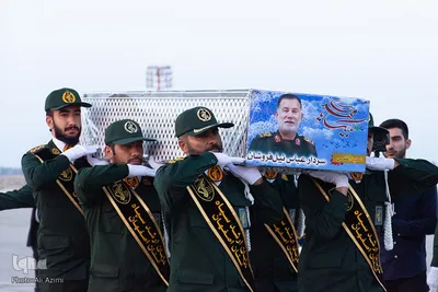 استقبال از پیکر مطهر سردار شهید نیلفروشان در فرودگاه اصفهان
