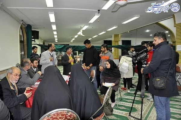 میز خدمت هیئت رئیسه دانشگاه مازندران ویژه دانشجویان برگزار شد