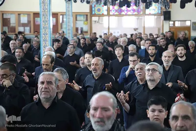 اقامه نماز ظهر عاشورا در اهر