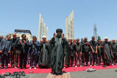 نماز ظهر عاشورا در زنجان