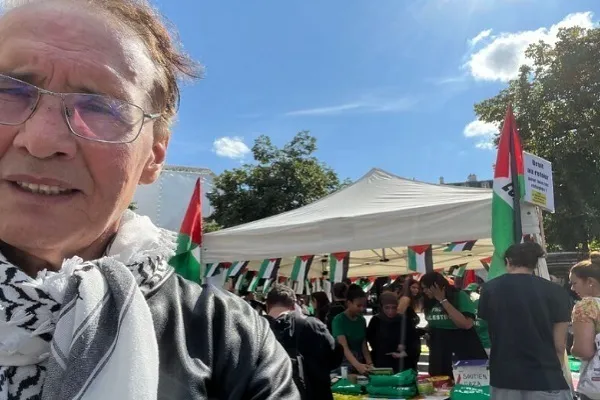 Estudioso francês abraça o Islã depois de ler o Alcorão no campo de refugiados de Jenin