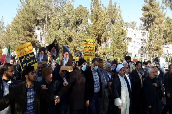 راهپیمایی مردم کرمان در پی اهانت به مرجعیت شیعه