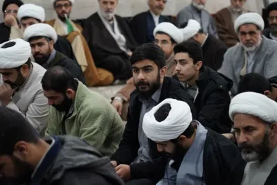 اجتماع طلاب و روحانیون لرستان در محکومیت هتک‌کنندگان قرآن کریم، مرجعیت دینی و ولایت فقیه
