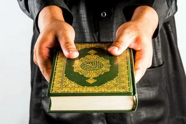 Al-Quran menyeru lawannya untuk mencabar