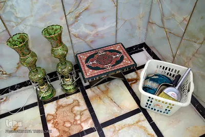 غبار روبی حرم مطهر امامزاده حسن(ع)