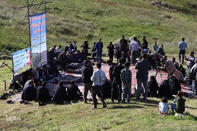 نشست خبری محمد اسکندری، مدیرکل دفتر امور روستایی و شوراهای استانداری استان آذربایجان شرقی در روستای سفیده خان