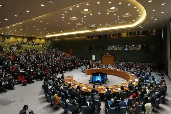 BMT Təhlükəsizlik Şurasının Hörmüz boğazı ilə bağlı iclası təxirə salındı