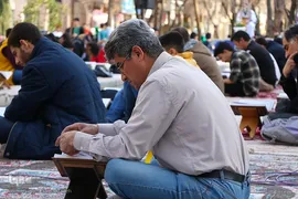 جزء‌خوانی قرآن کریم در چهارباغ اصفهان