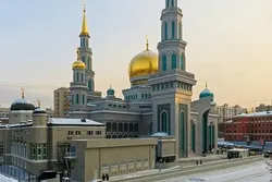 Qur'ani Tukufu Yasomwa Kila Siku Masaa 24 katika Msikiti wa Jamia Moscow, Russia