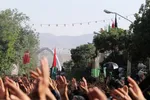 حرکت دسته‌های عزاداری در سوگ سومین روز شهادت سیدالشهدا(ع) در شیراز