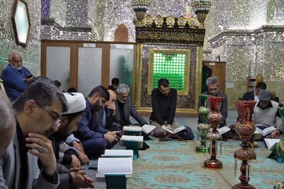 محفل انس با قرآن کریم در آستان مقدس حضرت علی ابن حمزه(ع)