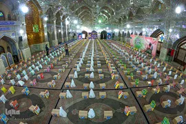 مراسم توزیع ۴۵۰۰ بسته معیشتی در قالب رزمایش کمک مؤمنانه و آزادسازی ۲۰ زندانی جرائم غیرعمد در حرم سیدعلاءالدین حسین(ع) شیراز