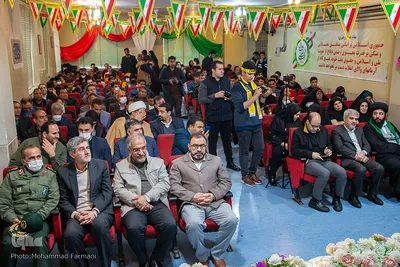 زنگ انقلاب در شیراز